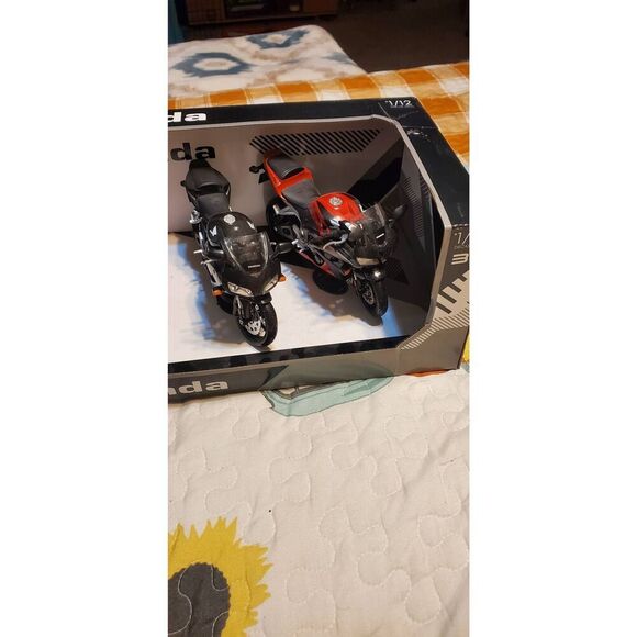 NEW MAISTA HONDA DIE CAST MOTORCYCLE MODELS - Picture 8 of 9